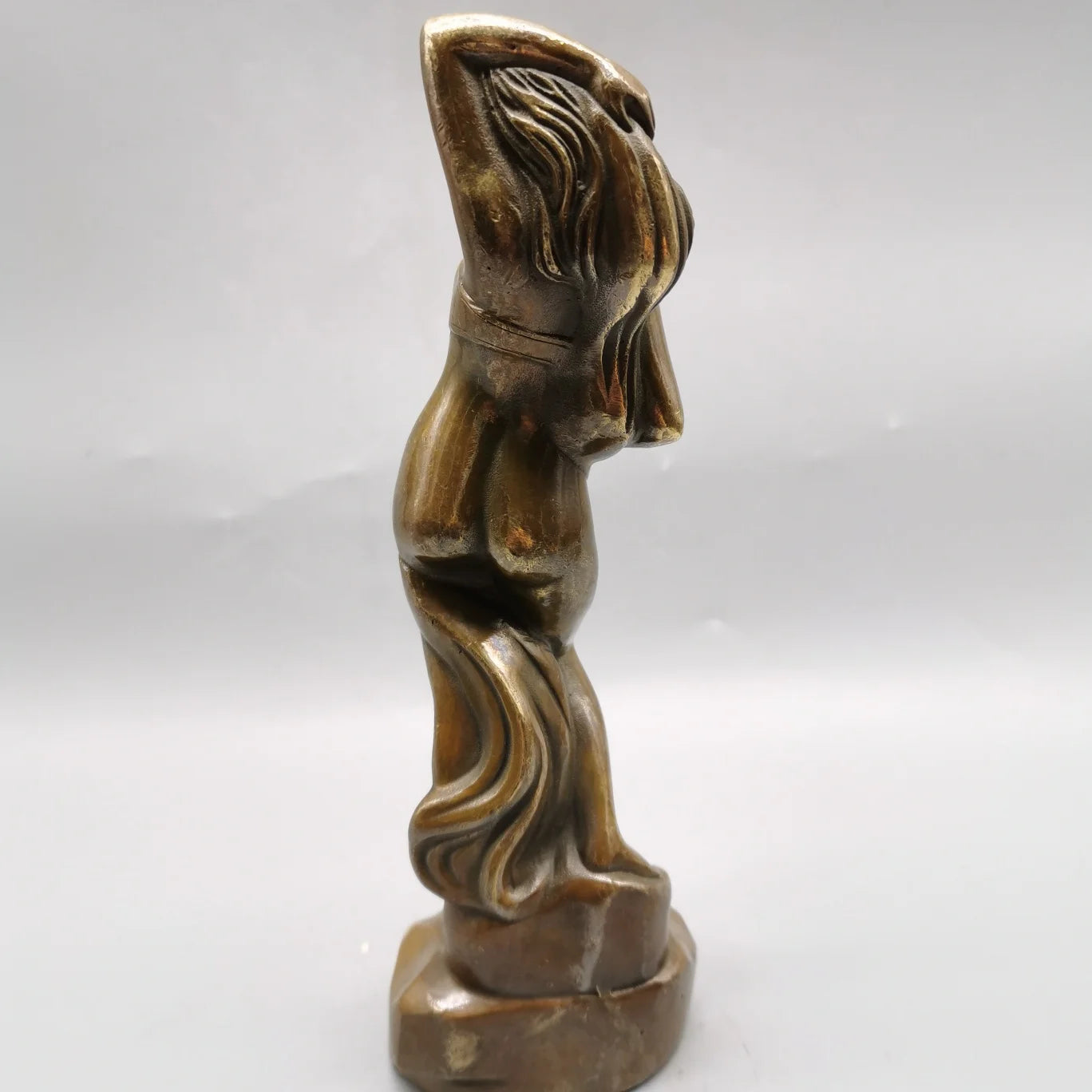 Exquisite Brass (Standing Pretty Girl) Home Decoration